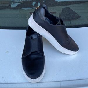 DONNA KARAN Slip-on Black Platform Sneakers 6.5 M